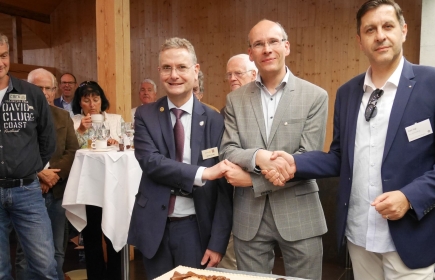 Besiegelung der langjährigen Partnerschaft mit dem RC Mulhouse im April 2018 in Appenzell.
